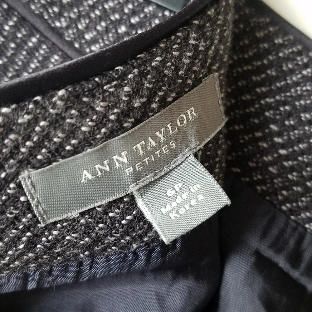 ANN TAYLOR | Petites Tweed A-line skirt Size 6P